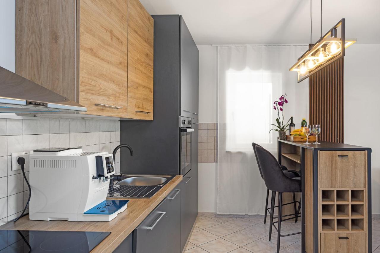 Romeo&Julia- Newly Refurbished Apartment Near Medulin Pomer Eksteriør bilde